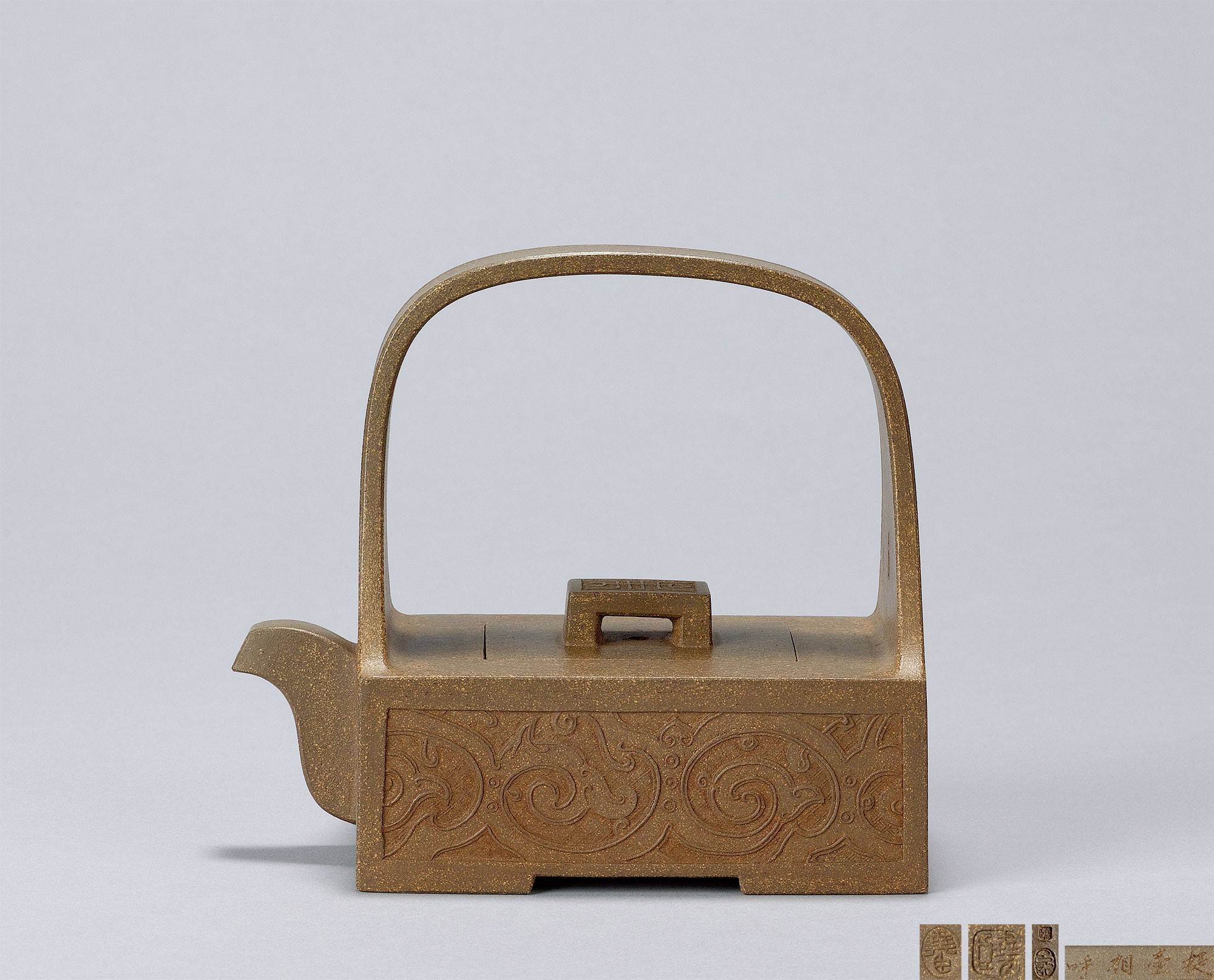 "Нефритовый пояс" 玉带茶壶 , аукционная цена 300 000 юаней