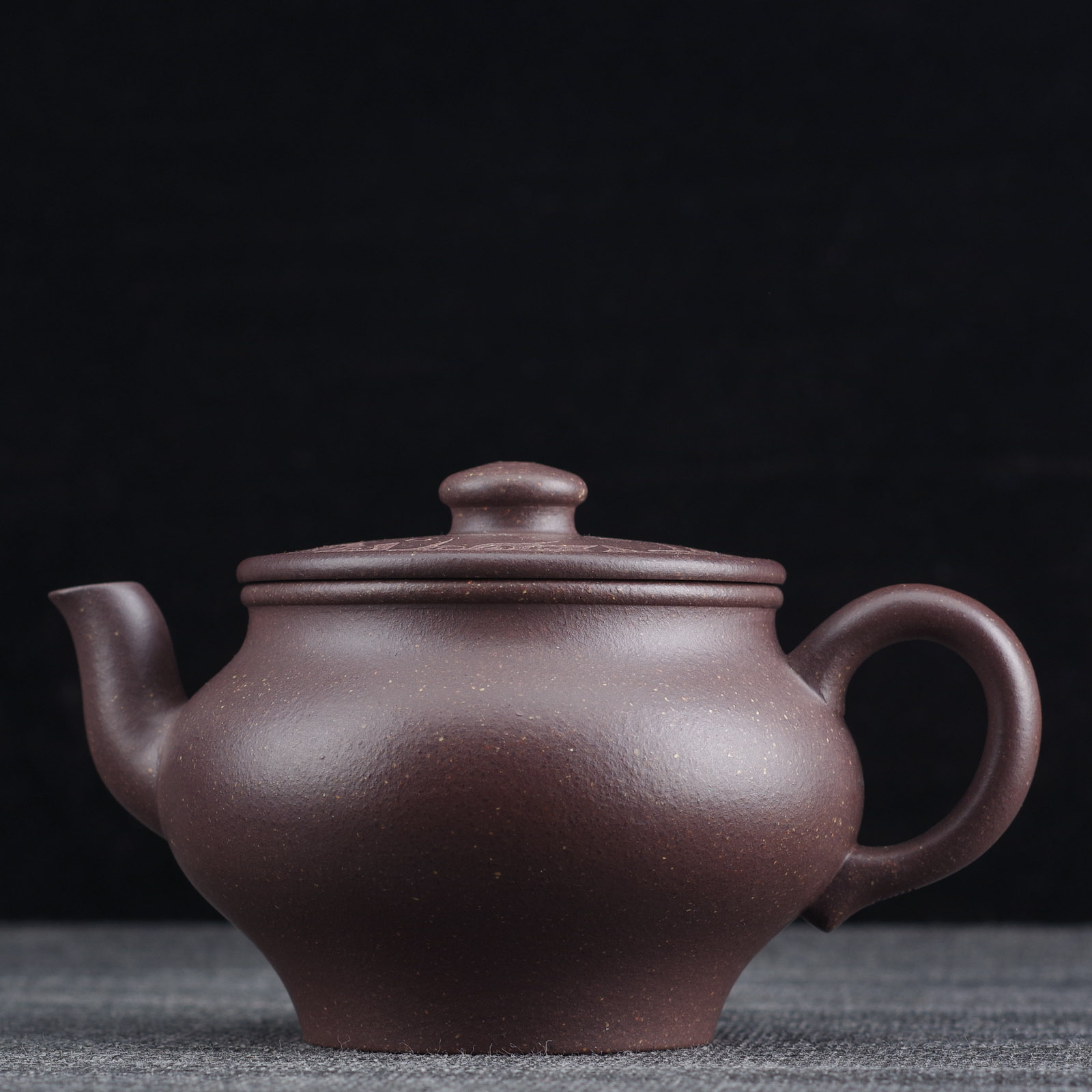 Чайник 150мл «Синь - источающий аромат», мастер Хуан Чжанвэй (79244)-