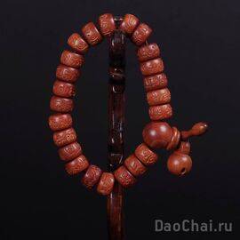 Четки на запястье "Мантра"  (12мм, персиковое дерево)-