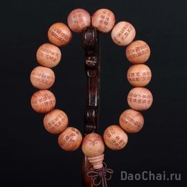 Четки-браслет на запястье "Мантра сострадания" (15мм, красный кипарис)-