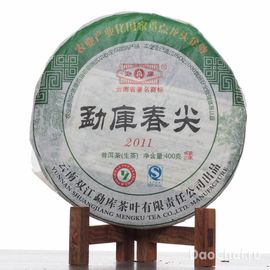 Менку Чунцзянь "Весенние острия из Менку" , 2011-