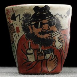 Пиала 90мл "Чжун Куй с напитками", керамика из Цзиндечжень, Цзе Чжицзюнь (404879)-