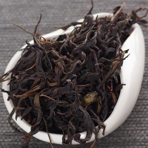 Лао Цун Бай Е Дань Цун "Белый лист", 2024 весна-