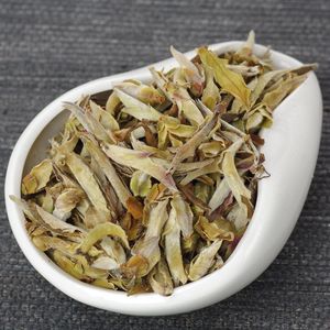 Я Бао "Почки пуэрных деревьев", 2025 февраль-