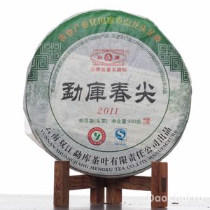 Менку Чунцзянь "Весенние острия из Менку" , 2011-