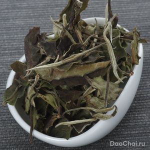 Ю Цзи Байча "Органический белый", 2025-