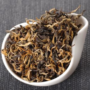 Сюэ Я Дянь Хун "Снежная почка", 2026-